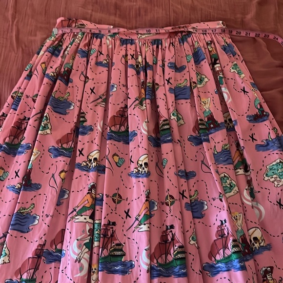 Pinupgirl Clothing Neverland Jenny skirt with pockets - Picture 1 of 2
